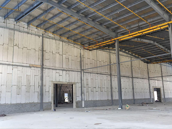 當(dāng)建筑面臨風(fēng)險(xiǎn)：防火隔墻與防爆墻為何不能互相替代？